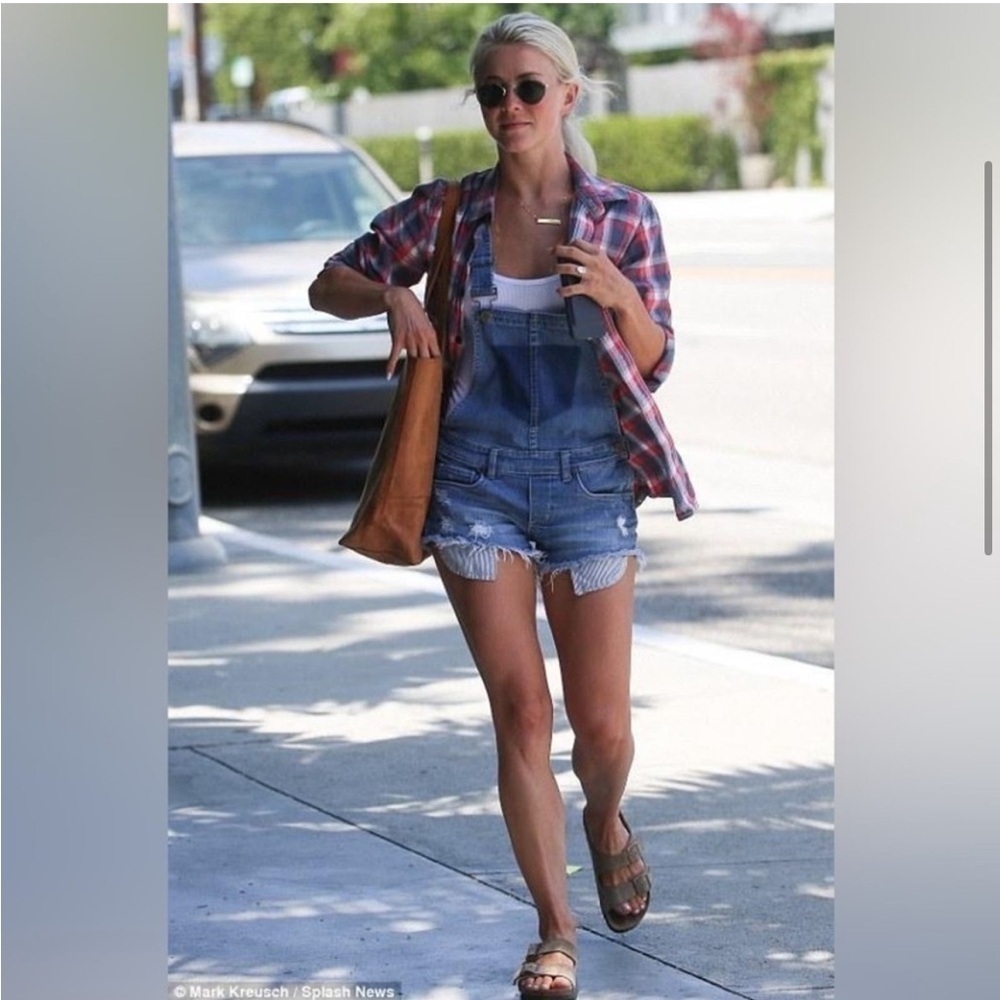 Blank NYC Celebrity Favorite Bunch of Five Jean Denim Short Overalls Size 26 - Picture 3 of 12